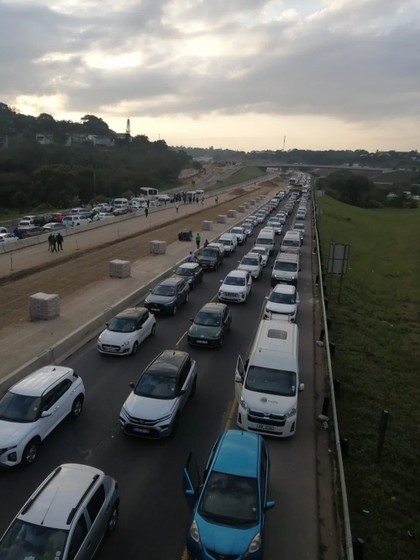 look-taxis-block-major-durban-roads-motorists-stranded-in-traffic-jams