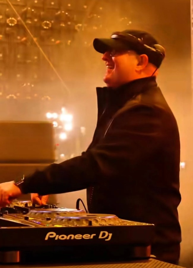 WATCH: Pope Leo XIV surprises attendees at a massive rave in Slovakia ...